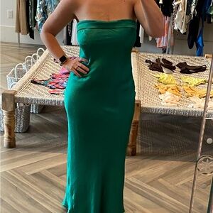 Elegant Green Strapless Dress